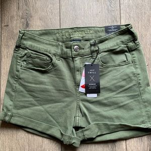 AMERICAN EAGLE SKINDIGO TWILL SHORTS SZ. 10